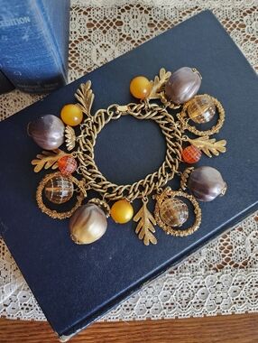 Chunky Gold Leaf Charm Bracelet - Mid-Century Modern